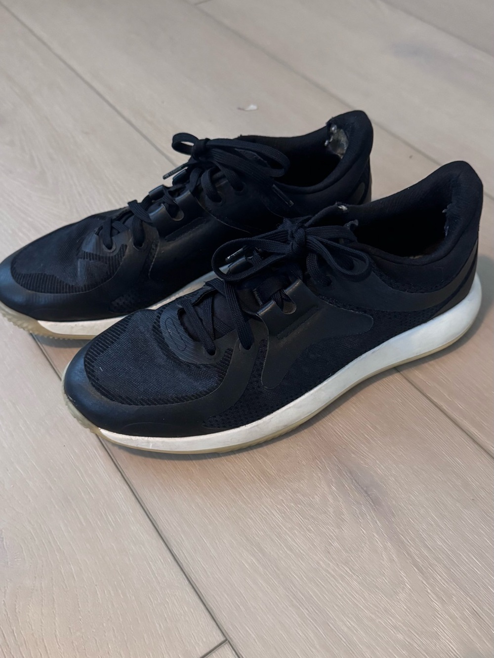 lululemon athletica strongfeel shoes size 9